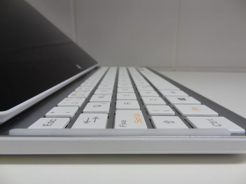 Imagem relacionada a Review: Notebook Conversível LG SlidePad H160