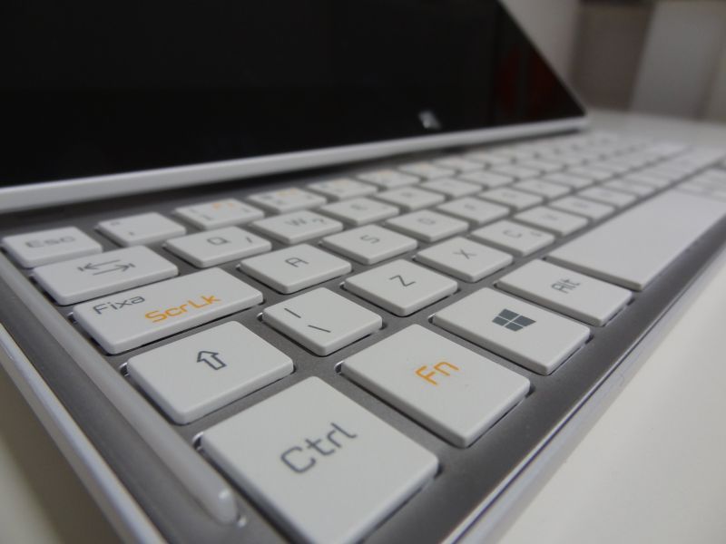 Imagem relacionada a Review: Notebook Conversível LG SlidePad H160