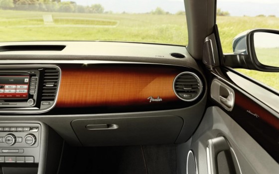 Imagem relacionada a Volkswagen revela Beetle Fender Edition