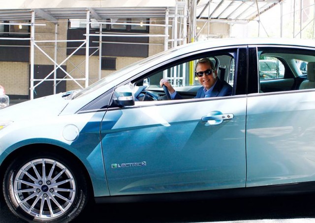 Imagem relacionada a Ford cria laboratório voltado para o desenvolvimento de carros híbridos e elétricos
