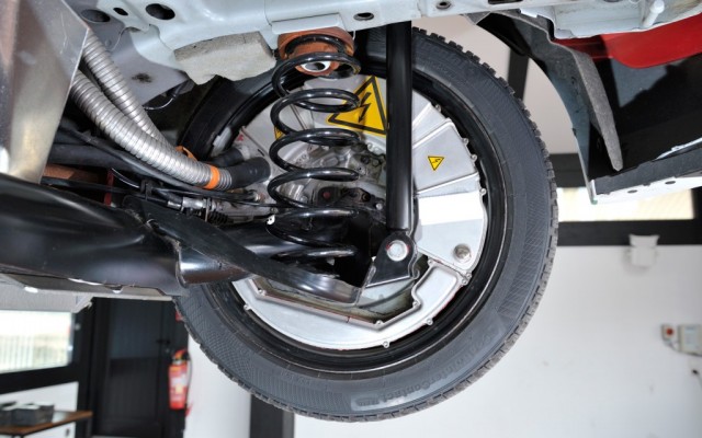 2013_ford_fiesta_ewheeldrive-8