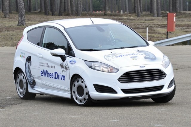 2013_ford_fiesta_ewheeldrive