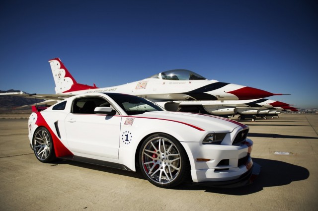 Ford-Mustang-GT-Thunderbirds-Edition-4