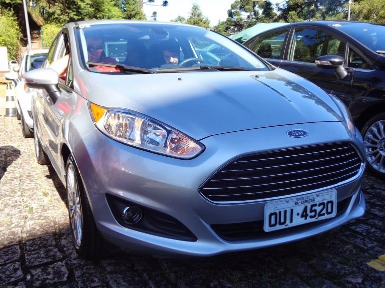 Imagem relacionada a Review: Ford New Fiesta Sedan 2014