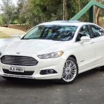 Imagem relacionada a Novo Ford Fusion Hybrid combina tecnologia de motores elétrico e combustão