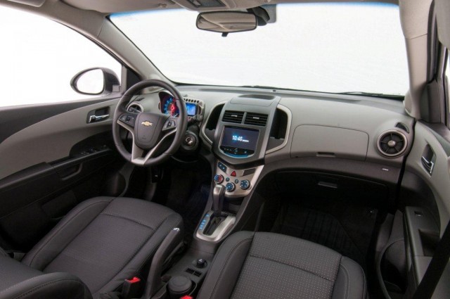 2014-Chevrolet-Sonic-GM-Brazil-003-medium