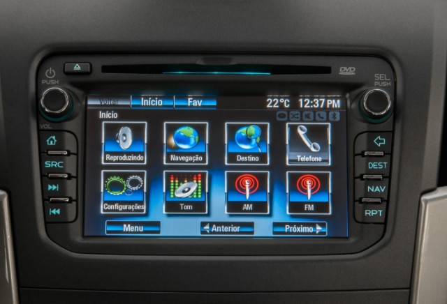 2014-Chevrolet-Trailblazer-GM-Brazil-056-medium