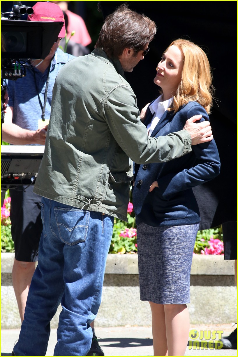 david-duchovny-gillian-anderson-x-files-reboot-vancouver-11