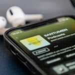 Imagem relacionada a Adele pediu ao Spotify para remover o botão de reprodução aleatória