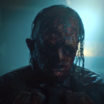 Imagem relacionada a Trailer de Massacre da Serra Elétrica da Netflix traz Leatherface assustador