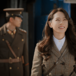 Imagem relacionada a Son Ye Jin compartilha foto de seu bebê com Hyun Bin