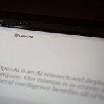 Imagem relacionada a OpenAI lança APIs de desenvolvedor para ChatGPT e Whisper