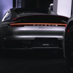 Imagem relacionada a Hacking de faróis pode dar acesso a veículos de luxo, alertam especialistas em segurança automotiva